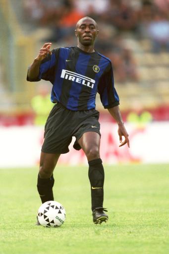 篮球湖人核心球员连续得分上双（湖人核心连续多场得分上双）