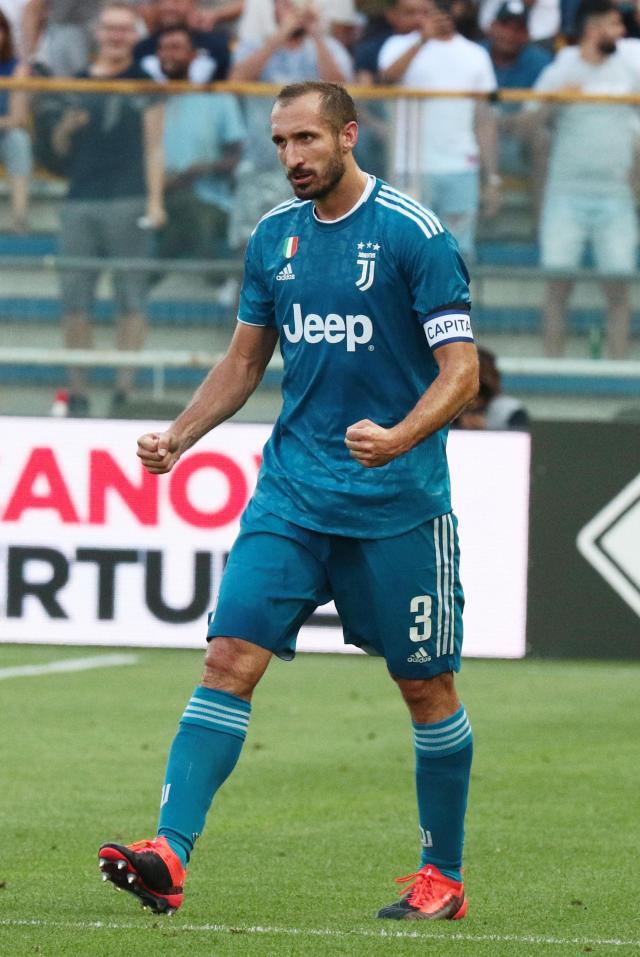 莱比锡官方：韦德拉奥果左膝腘窝处肌腱受伤，将缺阵数周（莱比锡官宣：韦德拉奥果左膝腘窝肌腱受伤，预计缺席数周）