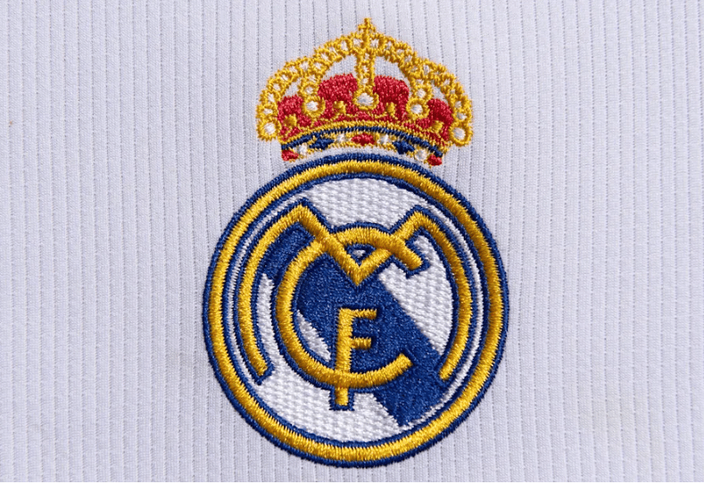 迪马：罗马引进埃切韦里和小火柴遇到阻碍，转会谈判陷入僵局（迪马：罗马求购埃切韦里与小火柴受阻，转会谈判停摆）