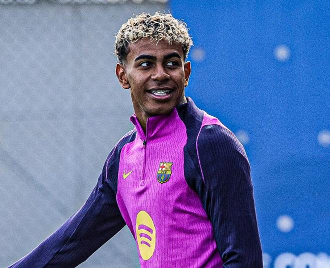 特瓦斯随行西班牙国王访华，向国内推广西甲联赛（随西班牙国王访华，特瓦斯在华推介西甲联赛）