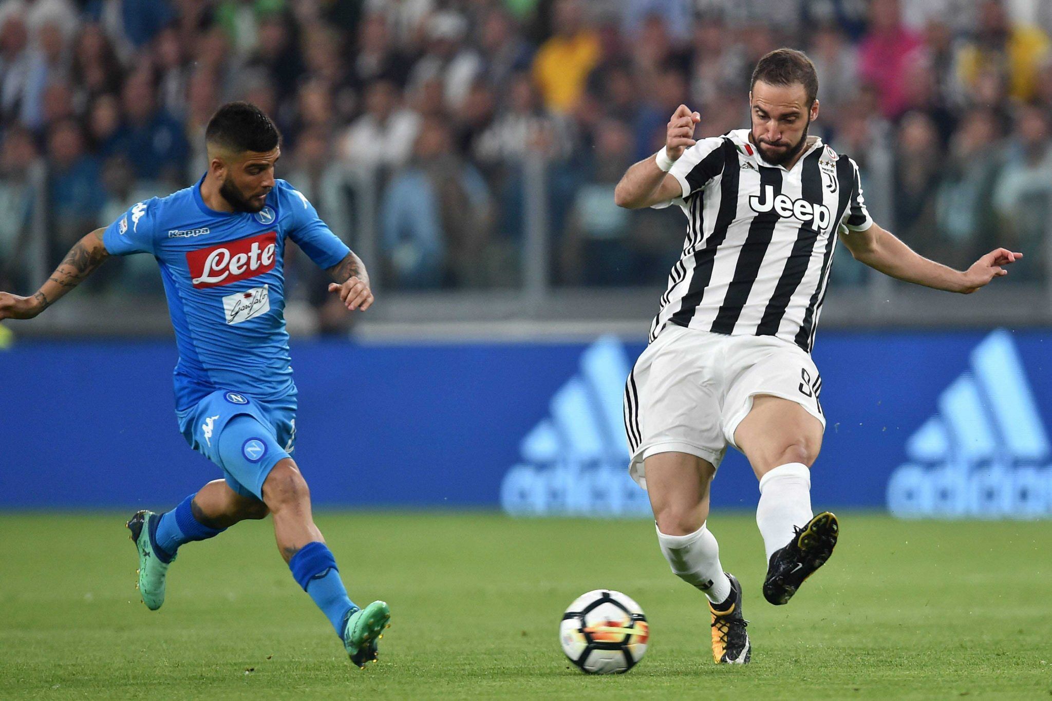 老佛爷：特瓦斯的薪水是英超主席的六倍，现在是时候清算他了（老佛爷：特瓦斯薪资是英超主席的6倍，清算他的时刻到了）